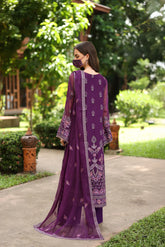 Kuch Khas K-101 – A embroidered chiffon dress from Naayab Collection